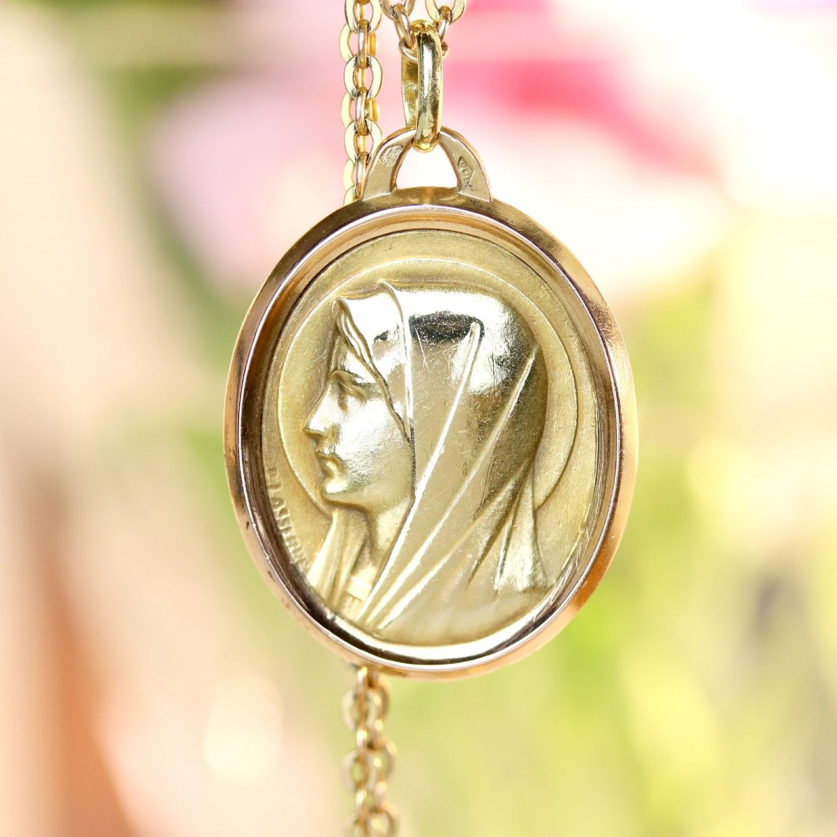 Yellow Gold Virgin Mary Medal Signed By Lasserre-photo-3