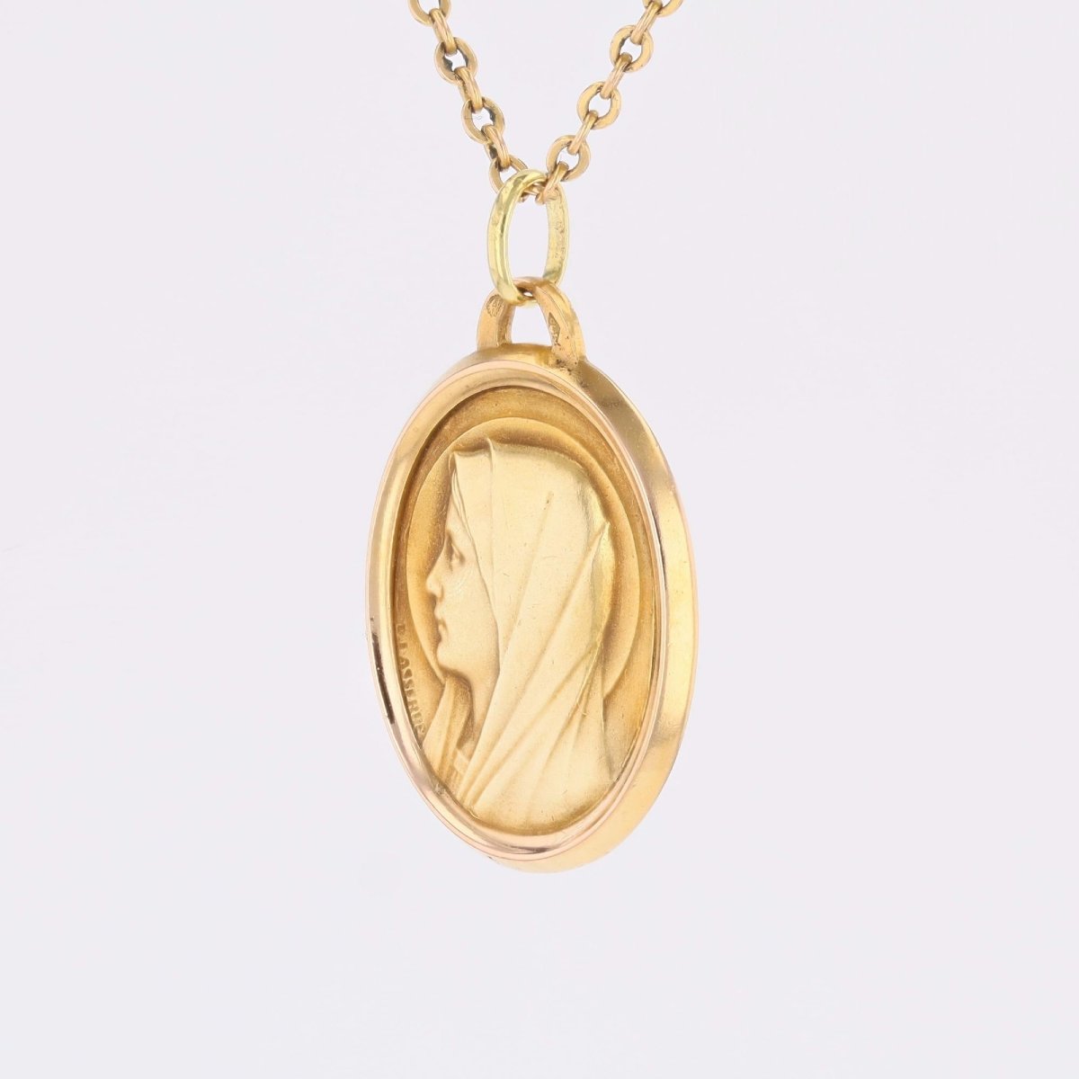 Yellow Gold Virgin Mary Medal Signed By Lasserre-photo-4