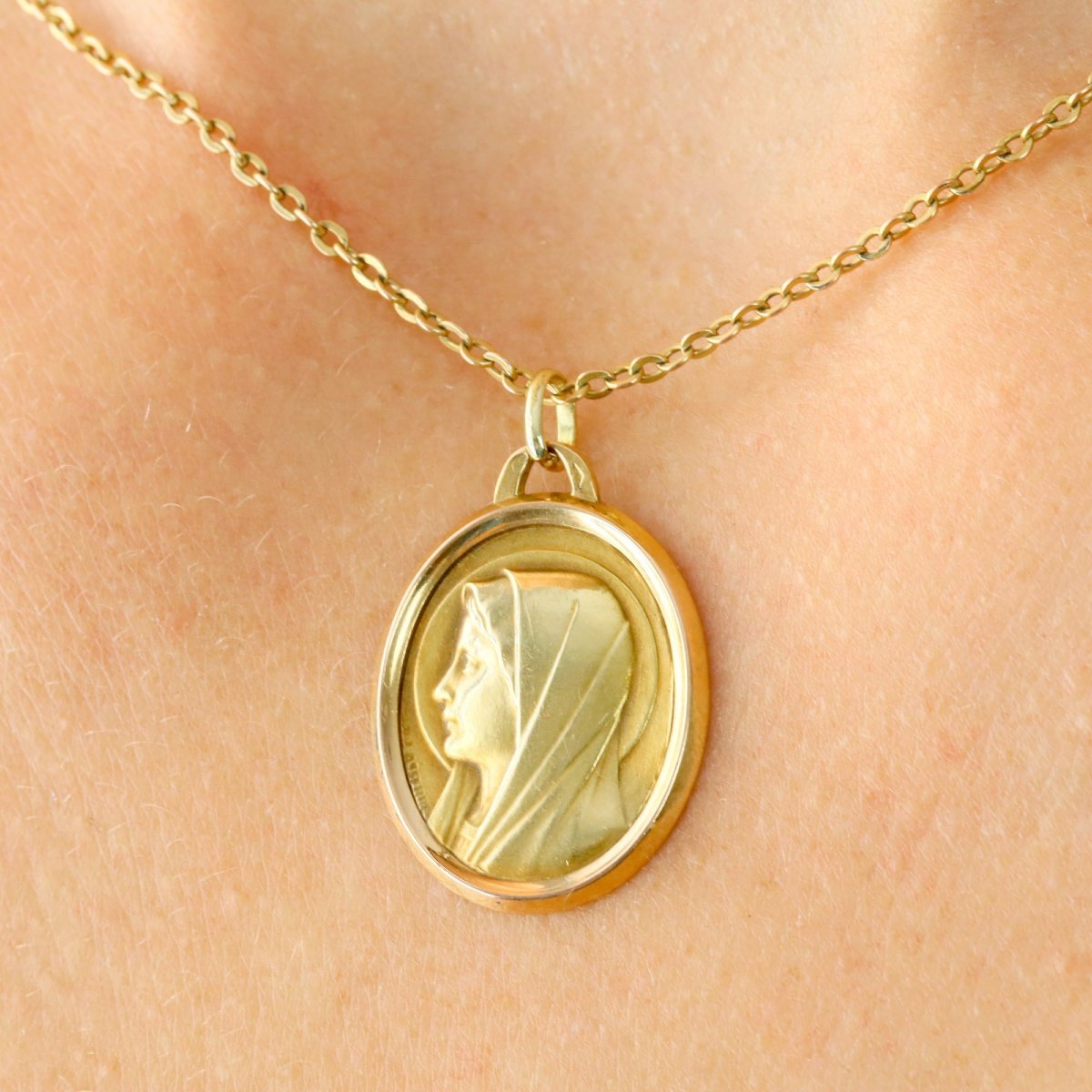 Yellow Gold Virgin Mary Medal Signed By Lasserre-photo-2