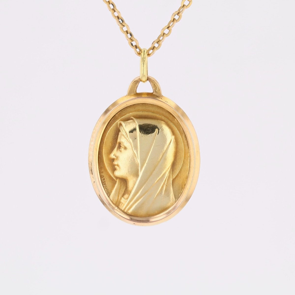 Yellow Gold Virgin Mary Medal Signed By Lasserre-photo-4