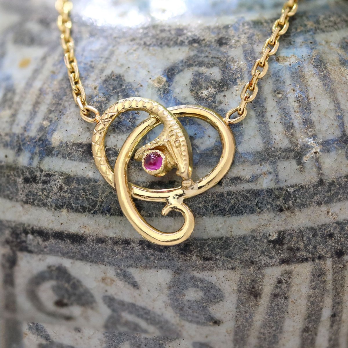 Collier ancien or jaune et motif serpent-photo-3