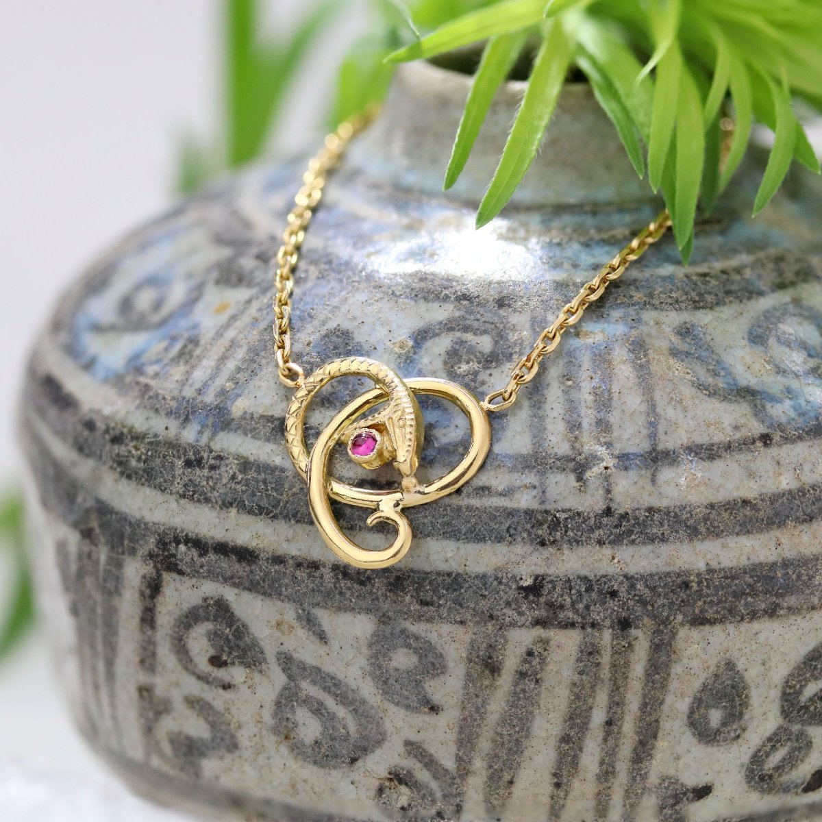 Collier ancien or jaune et motif serpent-photo-6