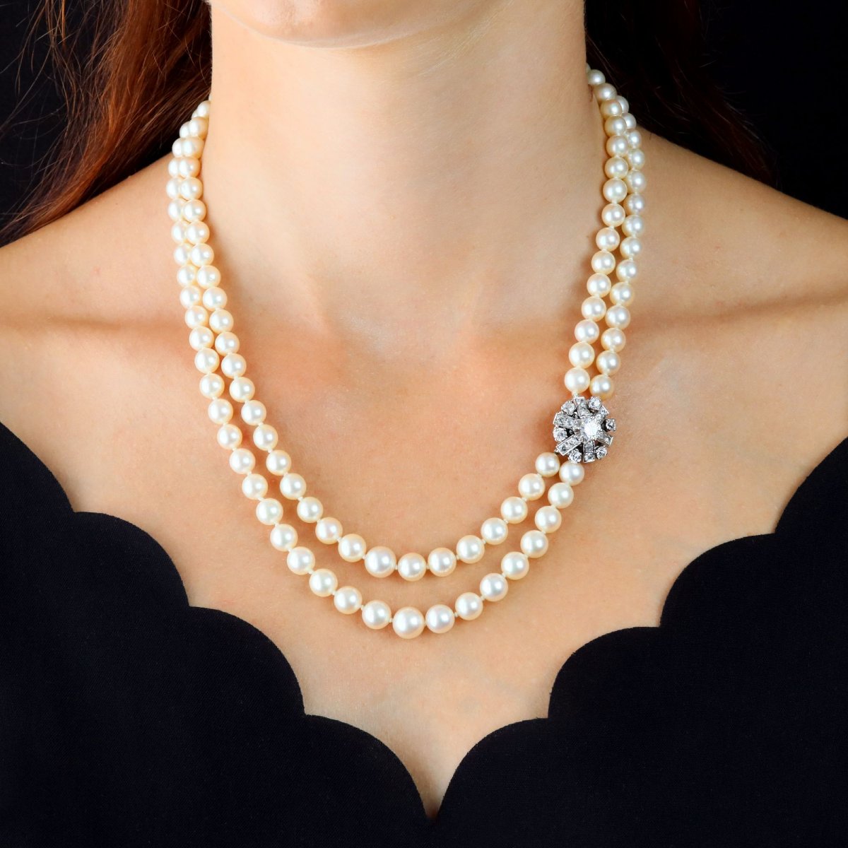 Double-strand Pearl Necklace With A Diamond Clasp-photo-3