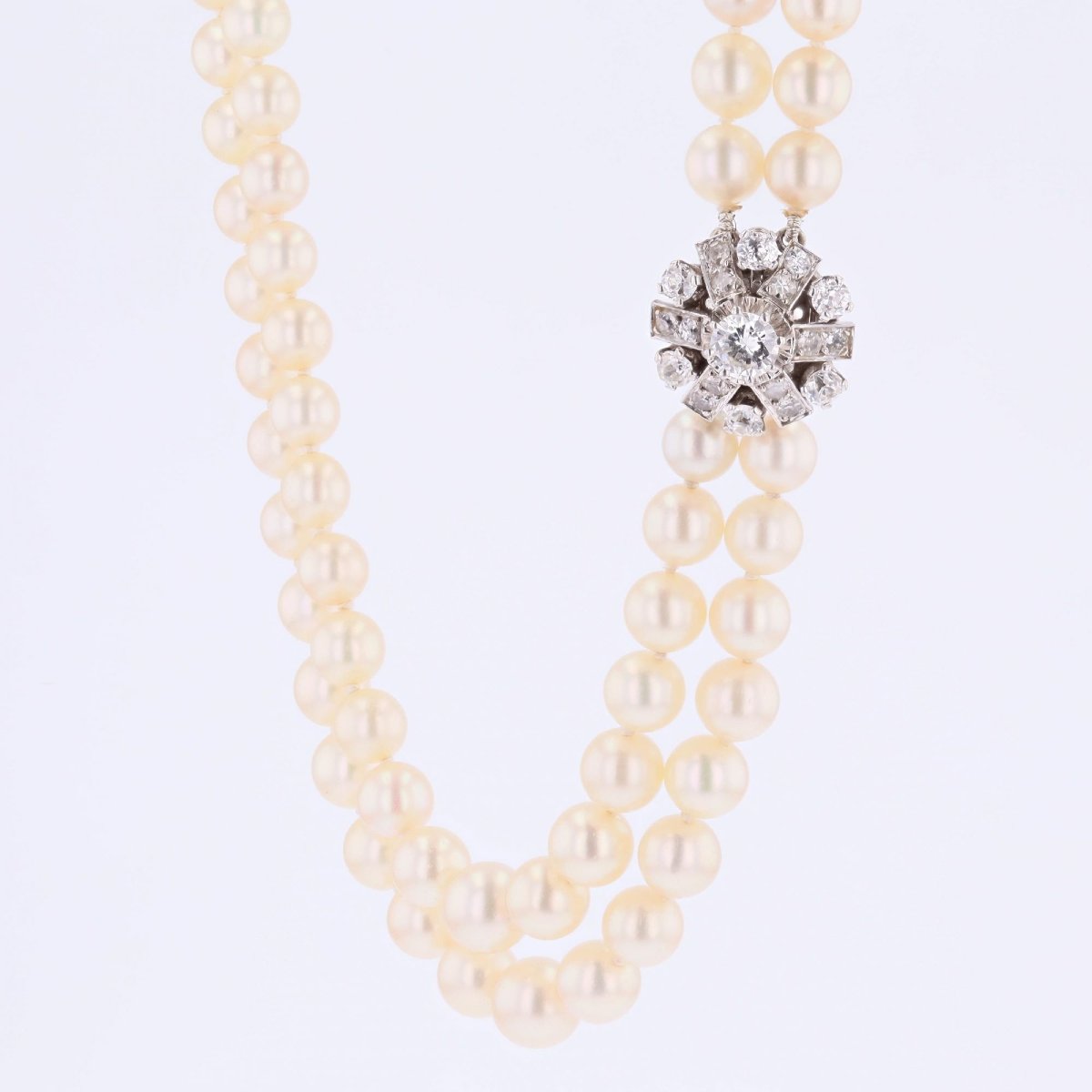 Double-strand Pearl Necklace With A Diamond Clasp-photo-2
