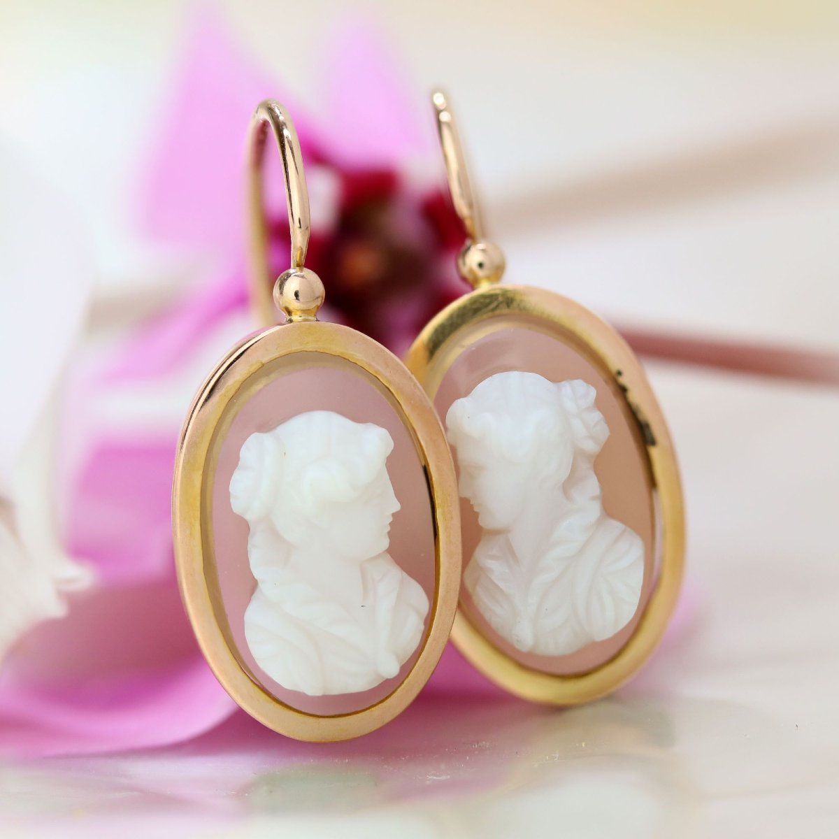 Vintage Cameo Earrings Set In Agate And Rose Gold-photo-4