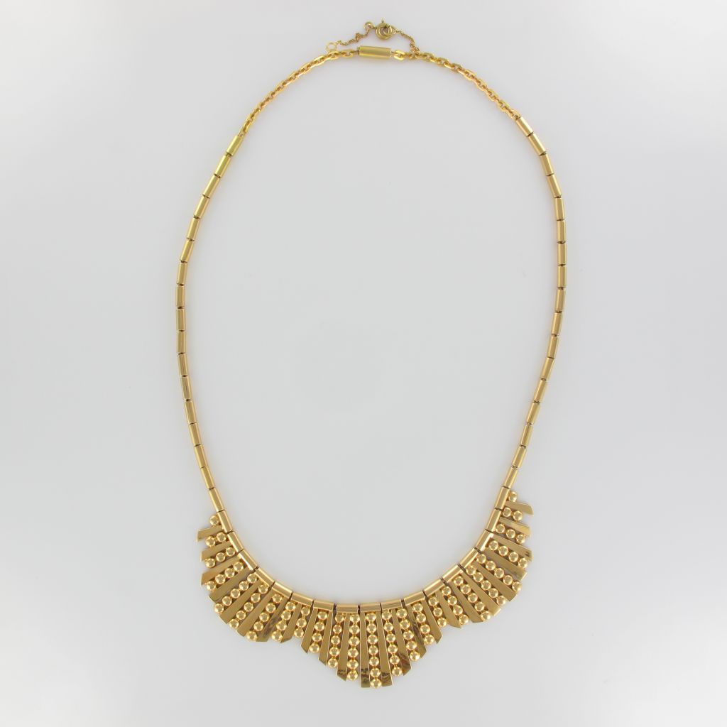 Vintage Pattern Radiant Gold Necklace-photo-3