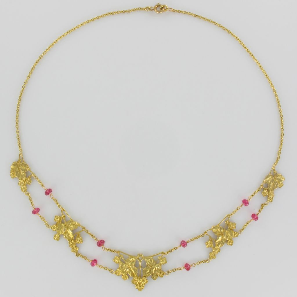 Old Gold Drapery Necklace And Spinels-photo-1