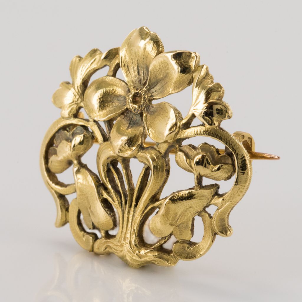 Old Gold Brooch Art Nouveau-photo-1