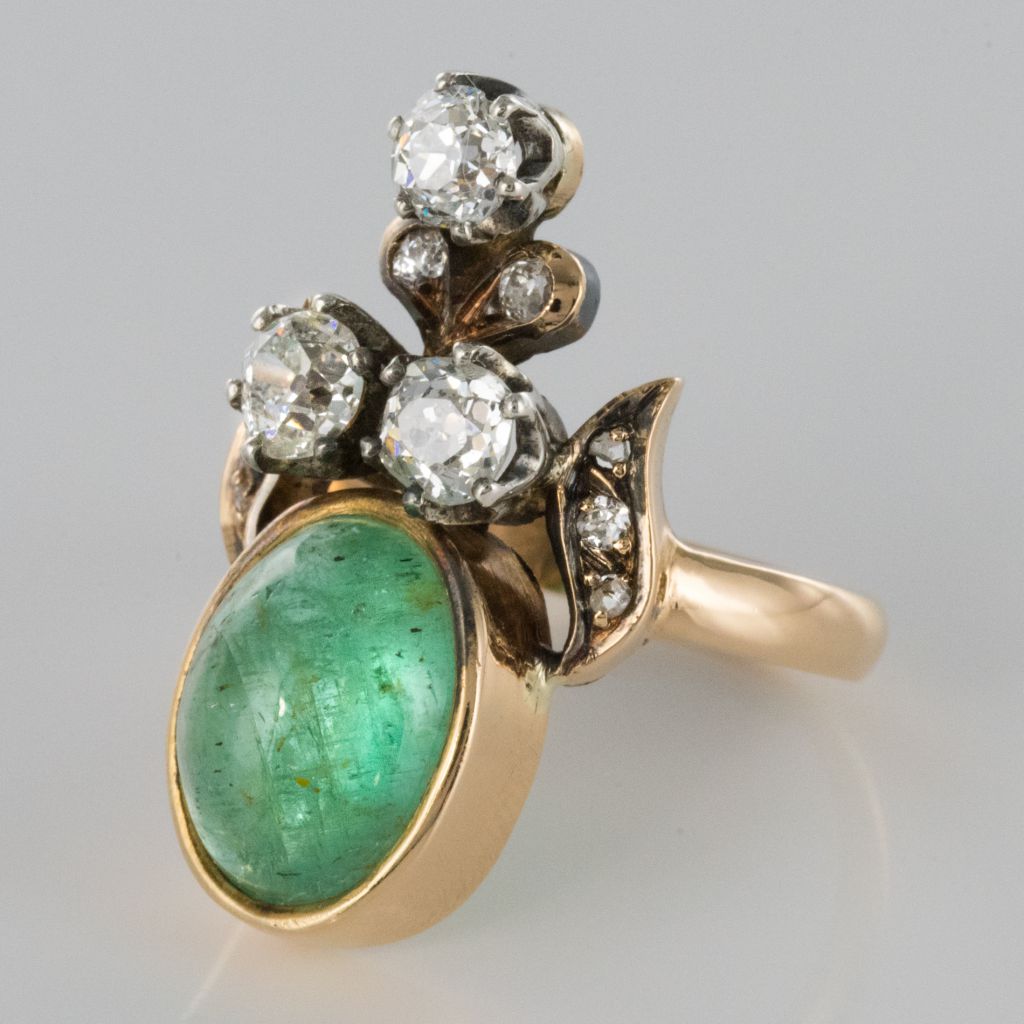 Emerald Duchess Ring Cabochon And Diamonds-photo-3