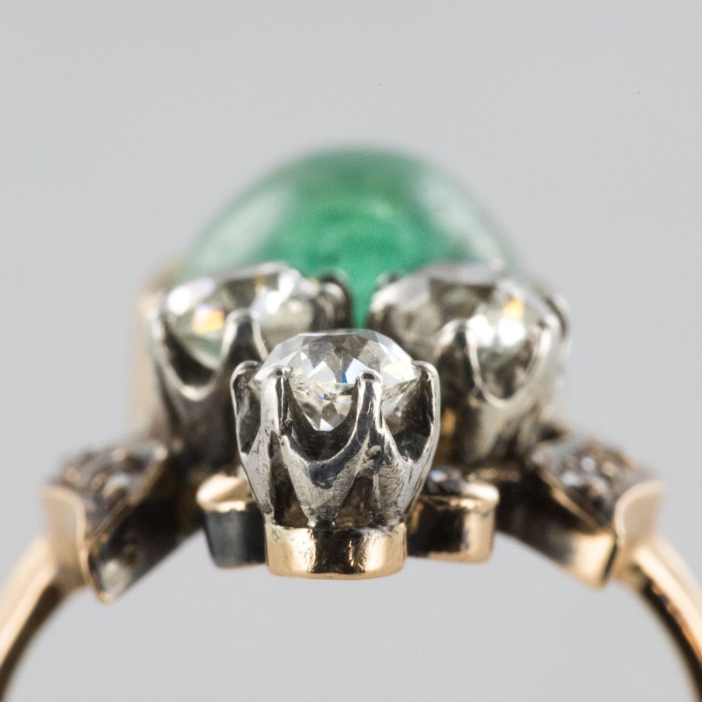 Emerald Duchess Ring Cabochon And Diamonds-photo-3
