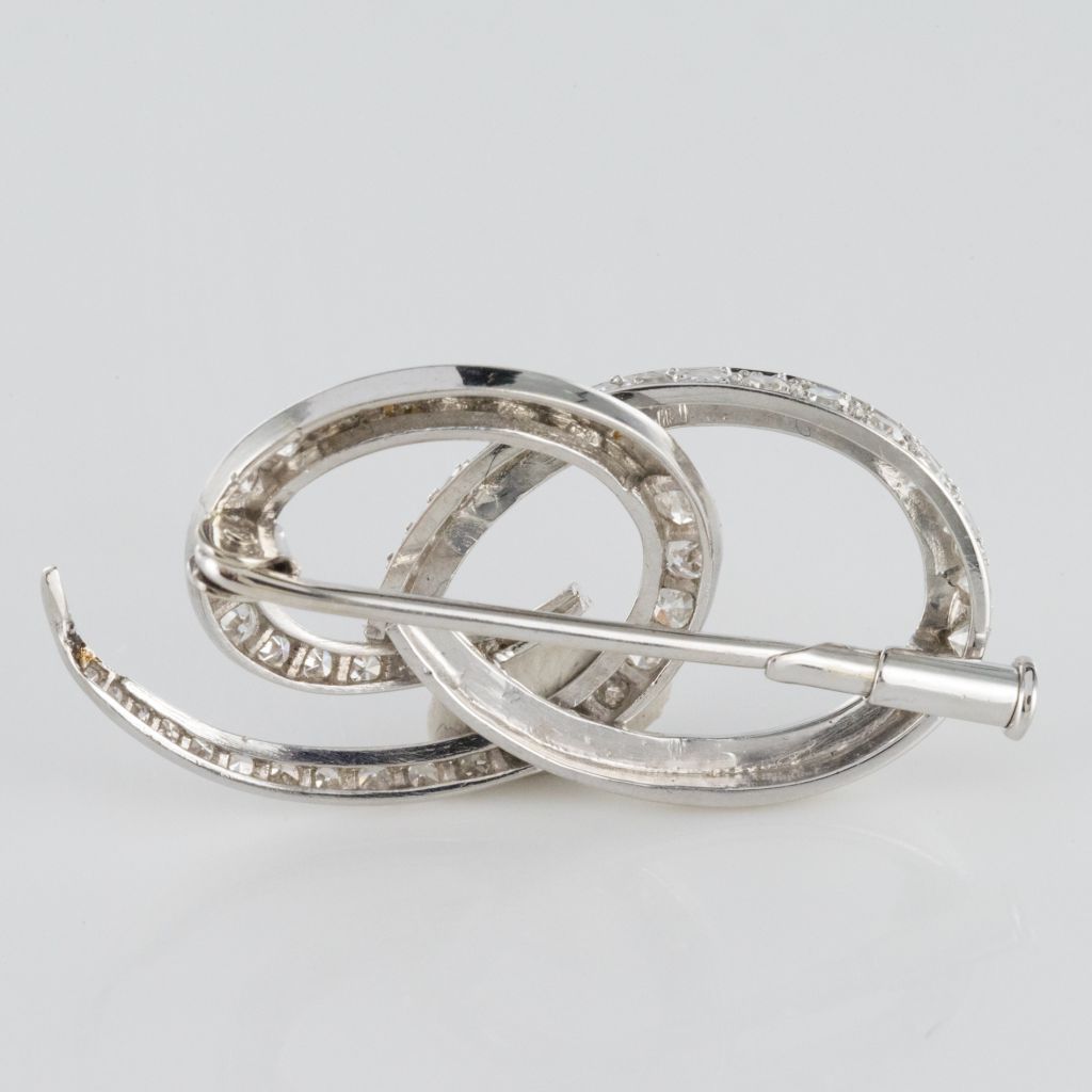 Brooch In White Gold And Diamonds-photo-3