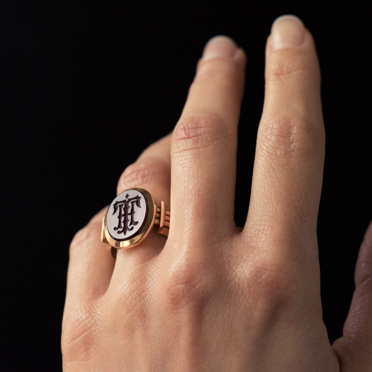 Bague Chevalière Or Et Intaille Sur Cornaline-photo-3