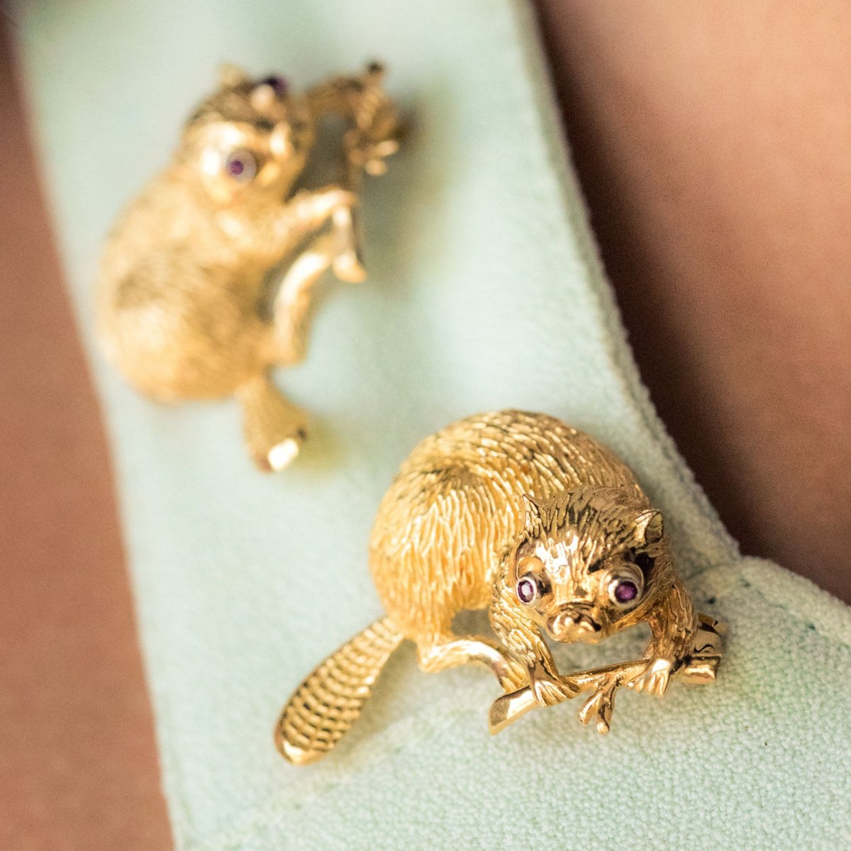 Pair Of Gold Beavers Brooches-photo-1