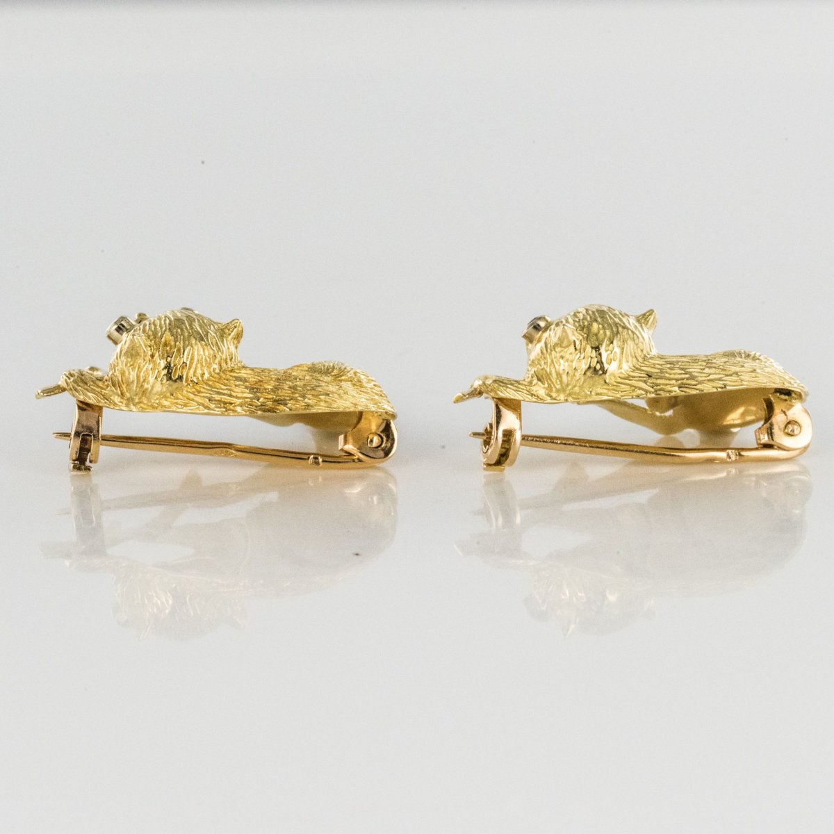 Pair Of Gold Beavers Brooches-photo-5