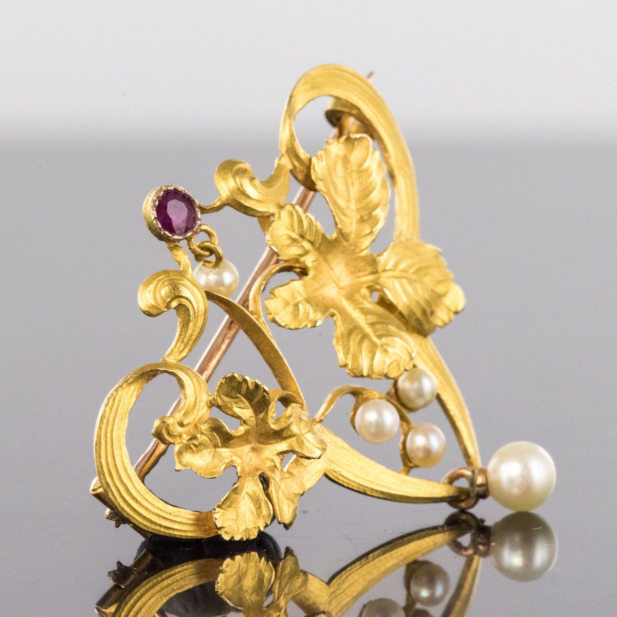 Art Nouveau Ruby Pearl Brooch-photo-1