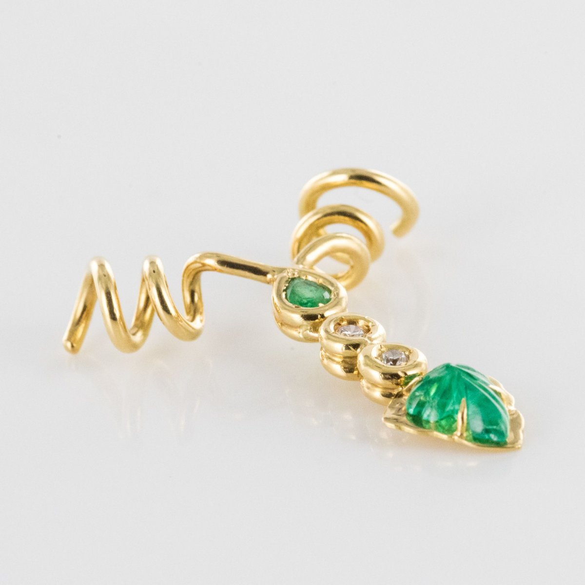 Gold And Emeralds And Diamonds Vine Leaf Pendant-photo-5