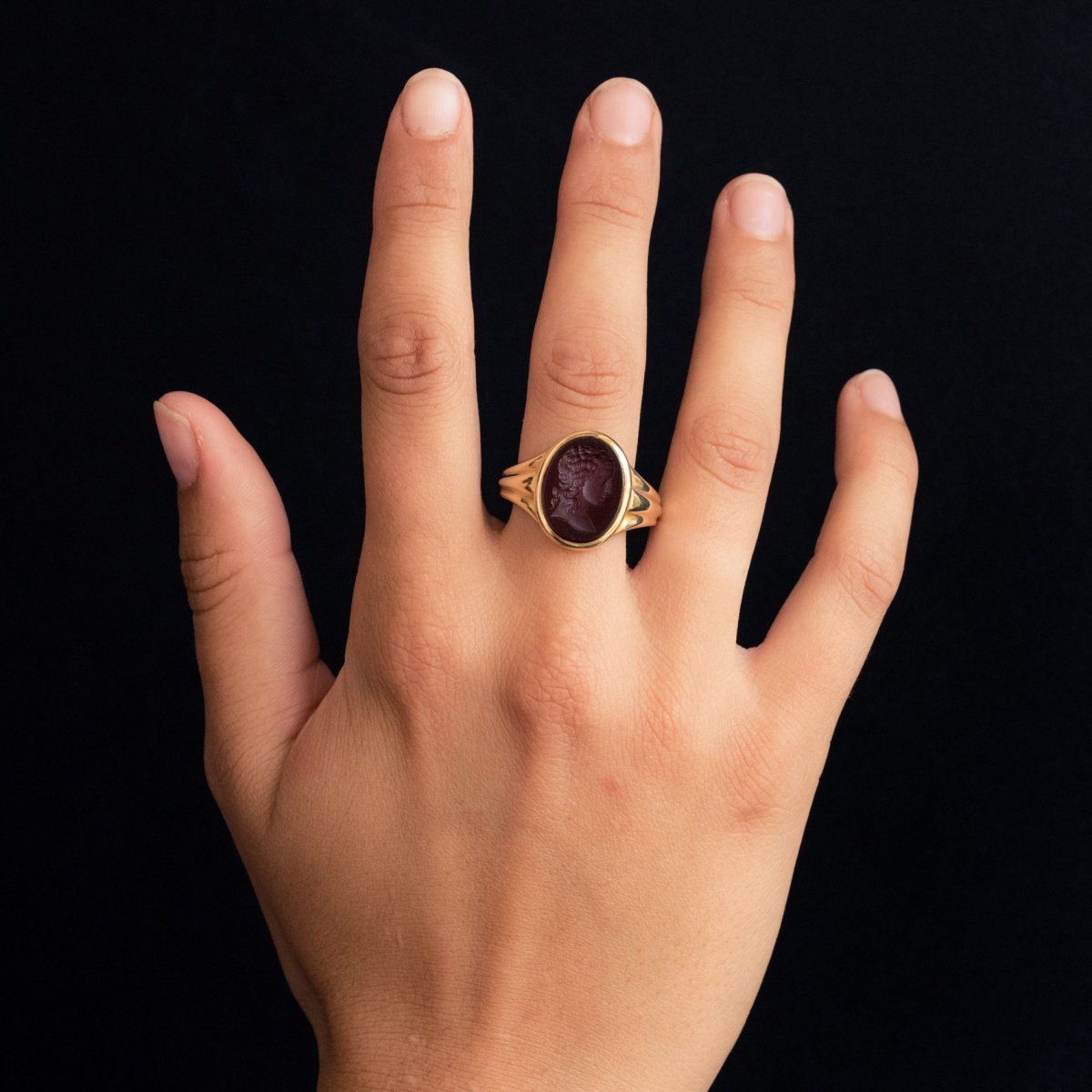 Old Man Intaglio On Carnelian Ring-photo-2