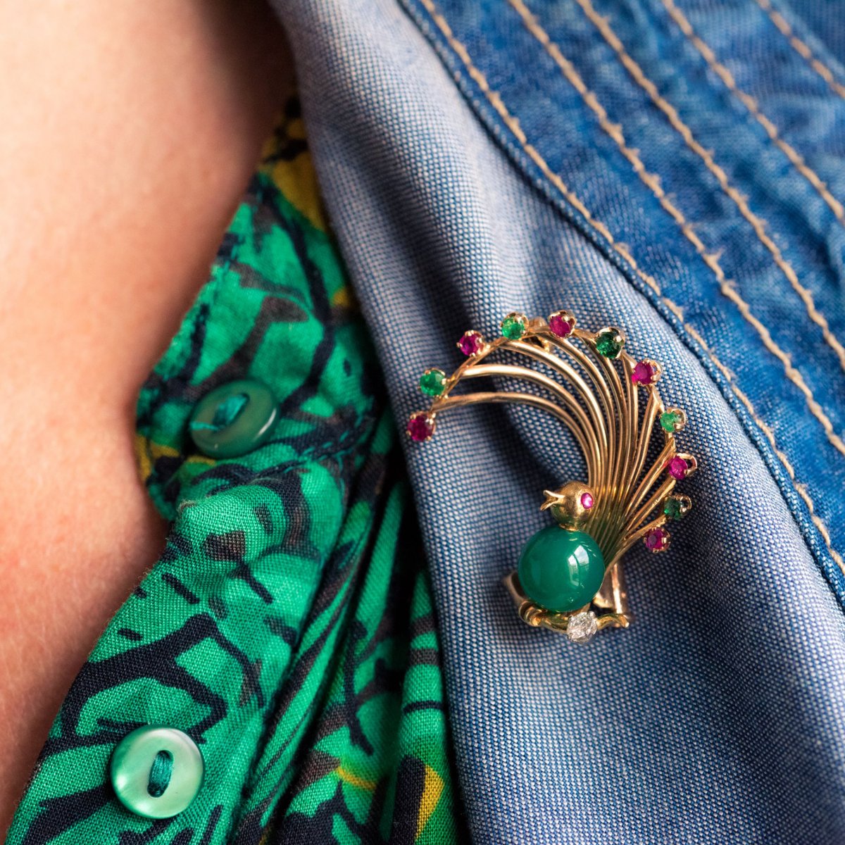 Vintage Brooch Bird Ruby Emerald Chrysoprase And Diamond-photo-2