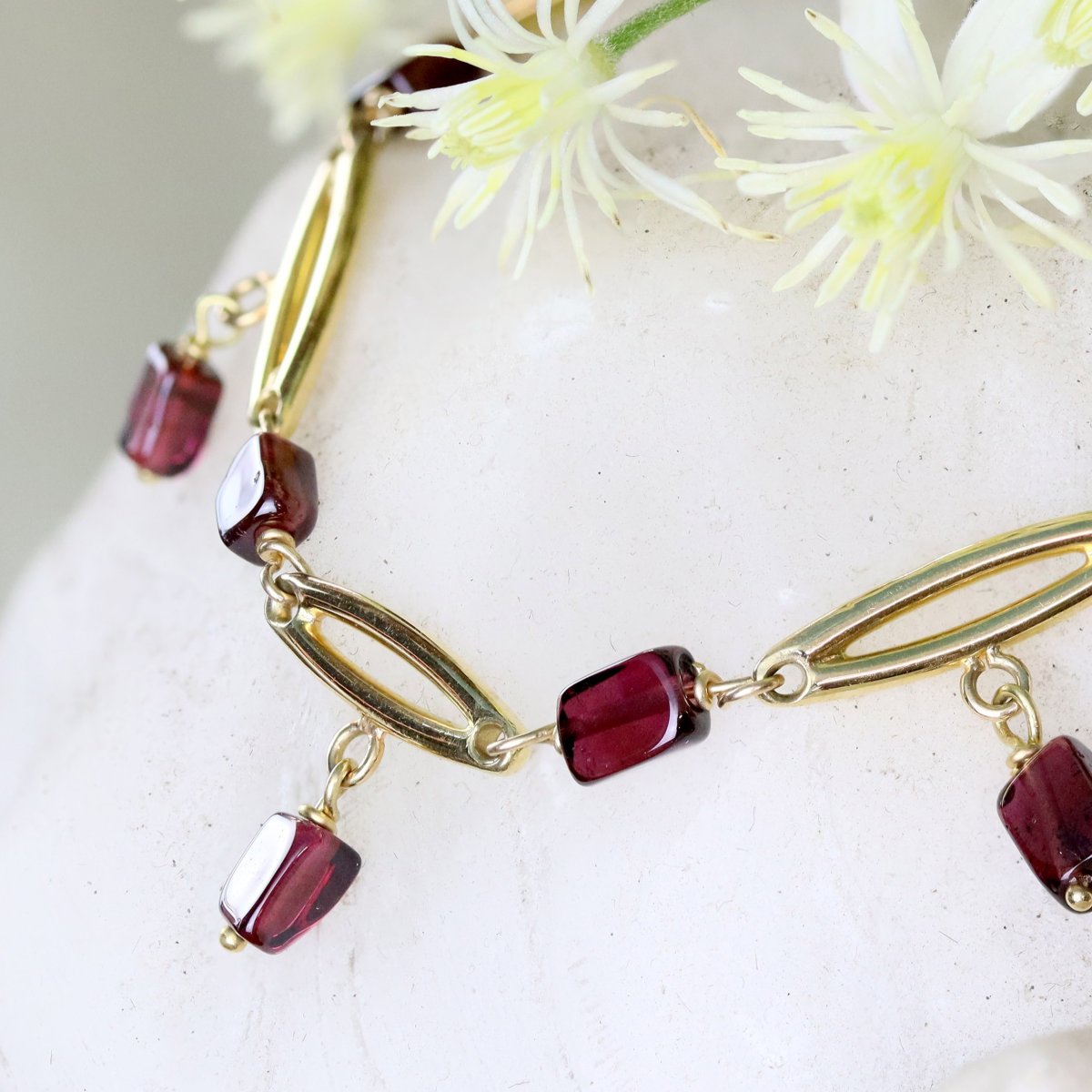Gold And Garnets Bracelet-photo-3