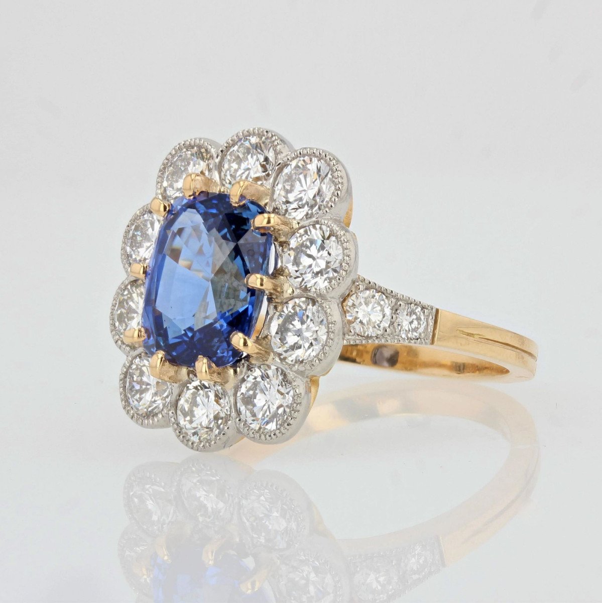 Sapphire Diamonds Pompadour Ring-photo-2