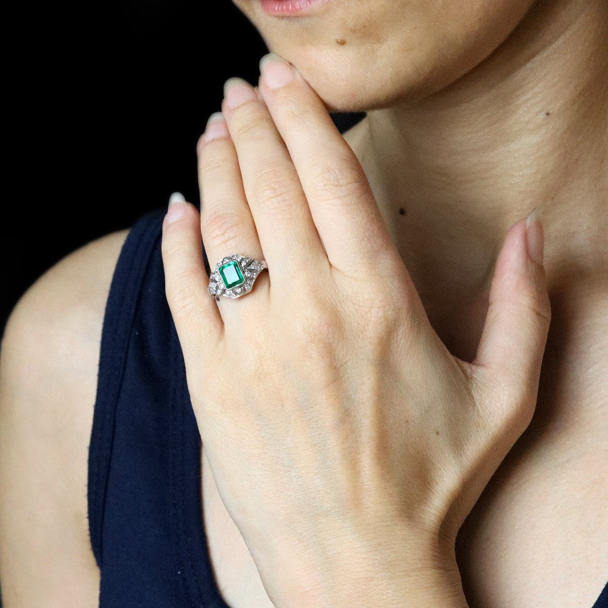 Bague Art Déco émeraude Et Diamants-photo-2
