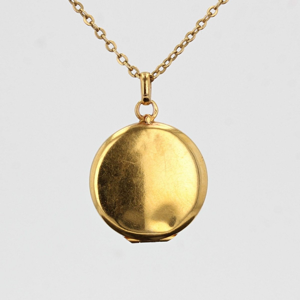 Medallion Pendant Old Gold Diamonds-photo-4