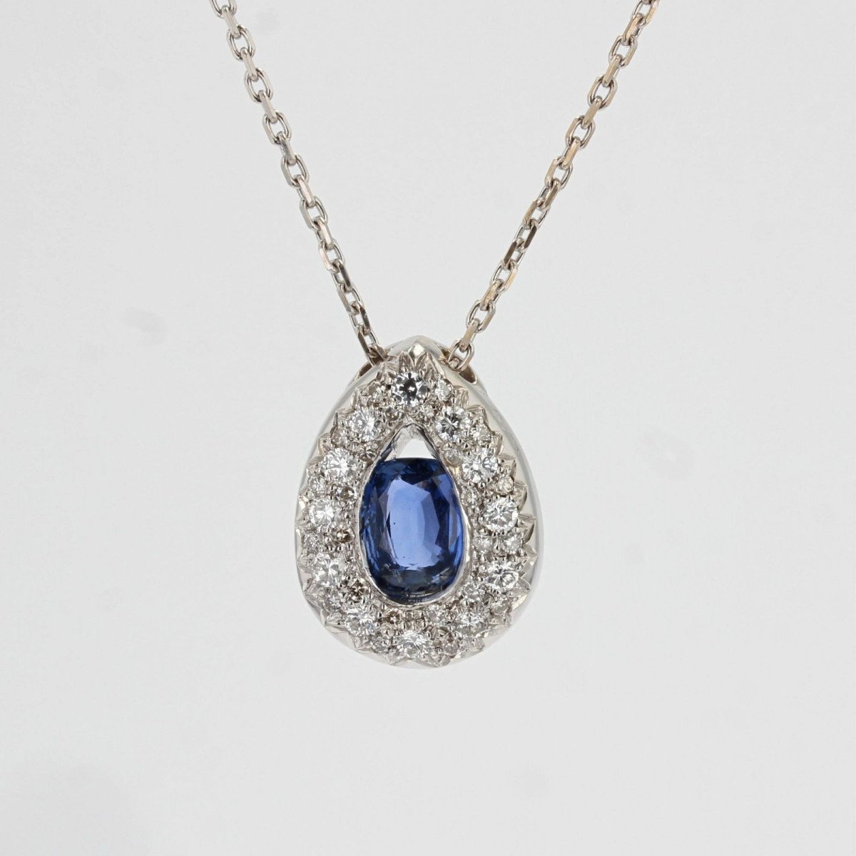 Drop Sapphire Diamond Pendant And Its Chain-photo-2