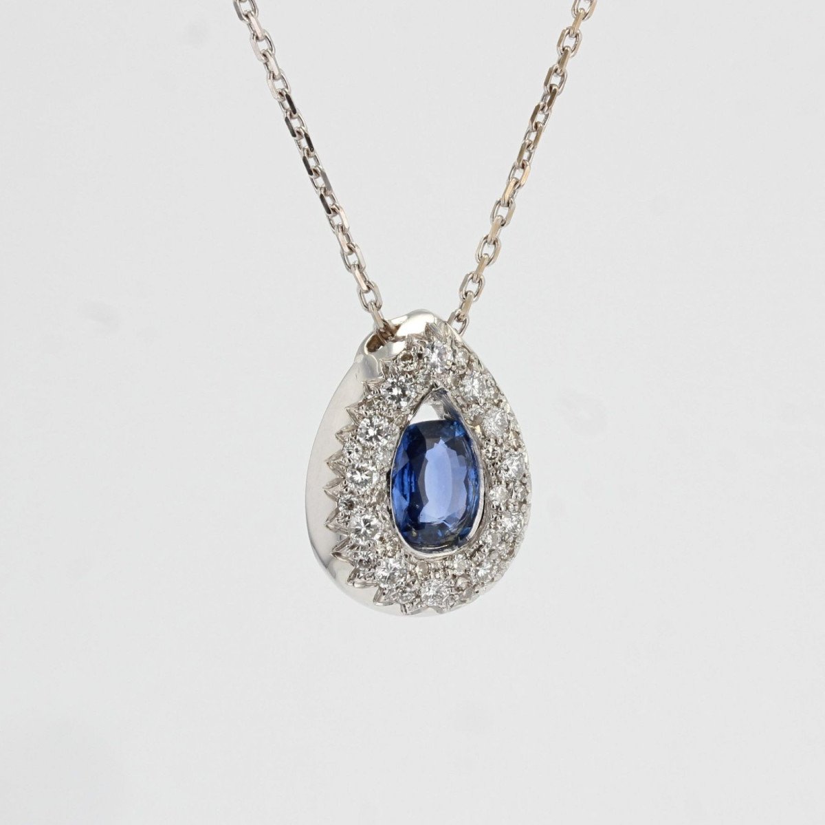 Drop Sapphire Diamond Pendant And Its Chain-photo-5