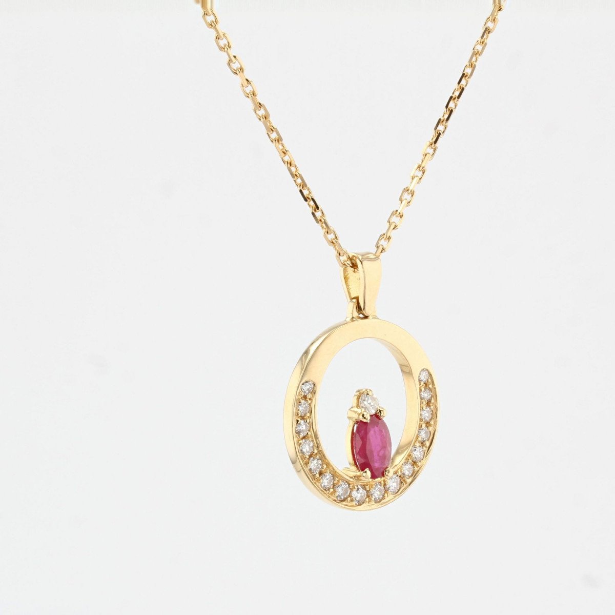Yellow Gold Ruby Diamond Pendant And Its Chain-photo-1