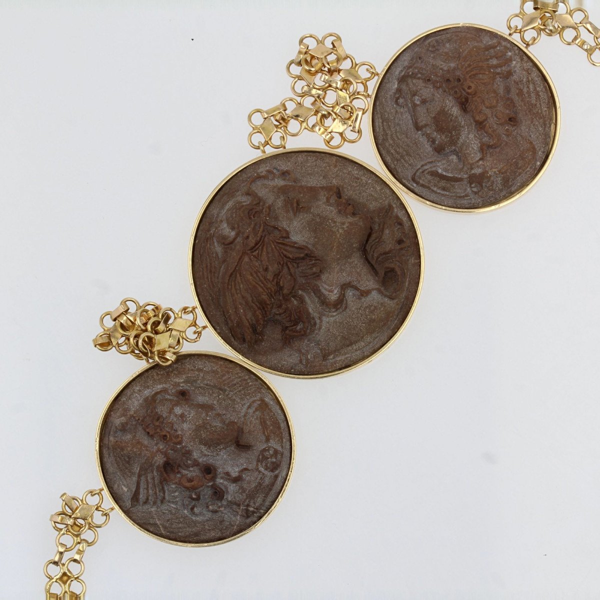 Collier Camées Sur Pierres De Lave Et Or-photo-4