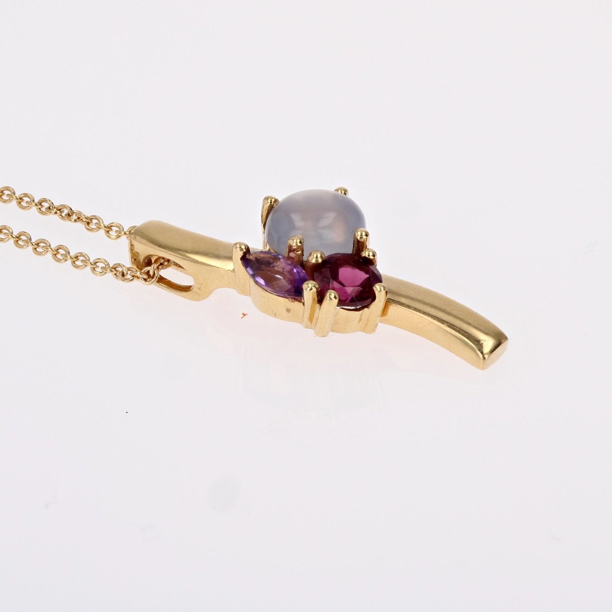 Pendant And Its Chain Yellow Gold And Fine Stones-photo-2