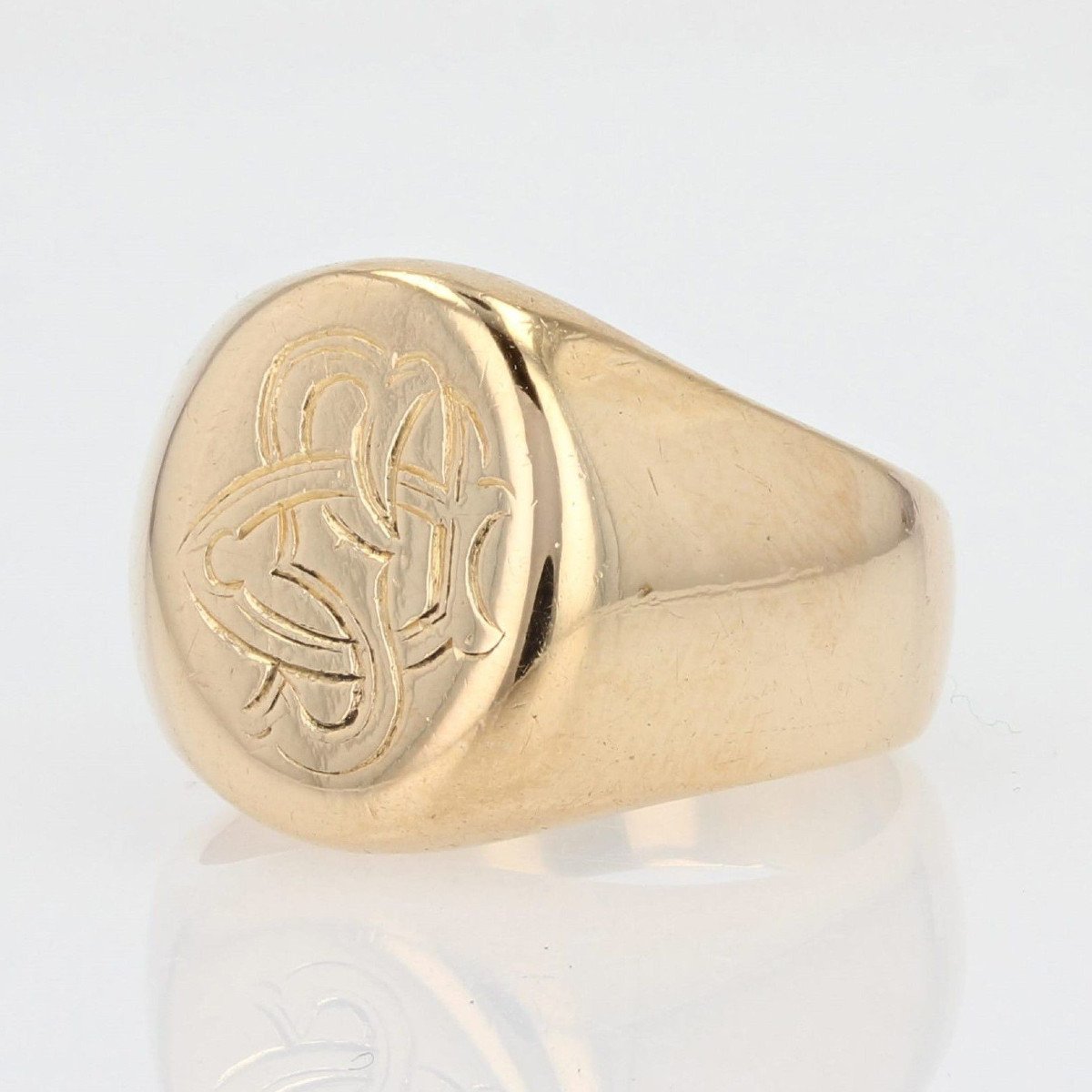 Old Gold Signet Ring Engraved With Initials-photo-3