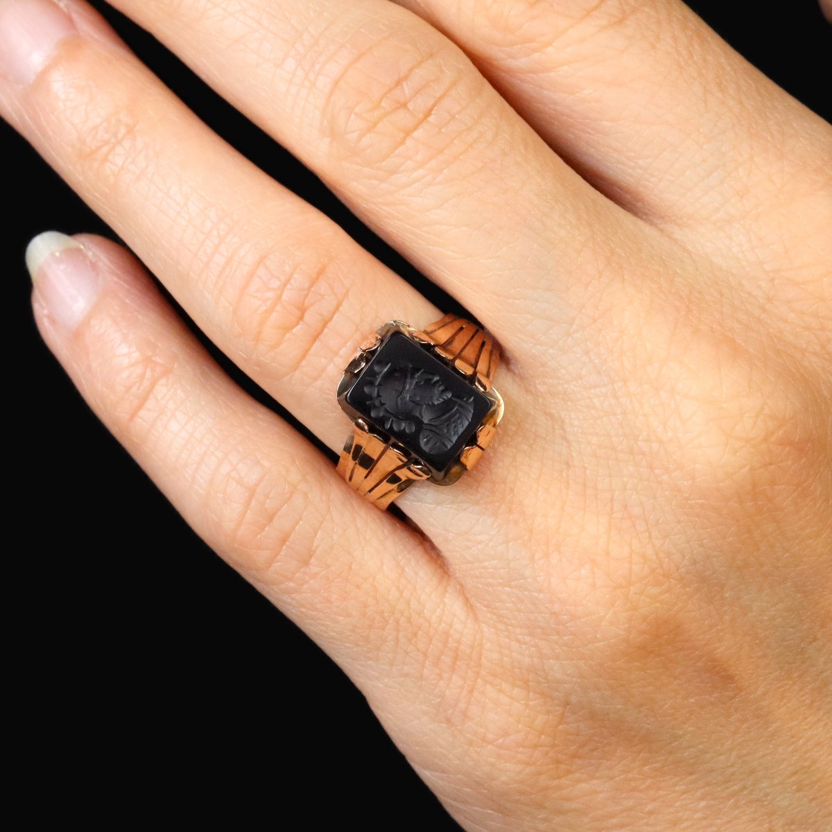 Old Ring In Gold And Intaglio-photo-2