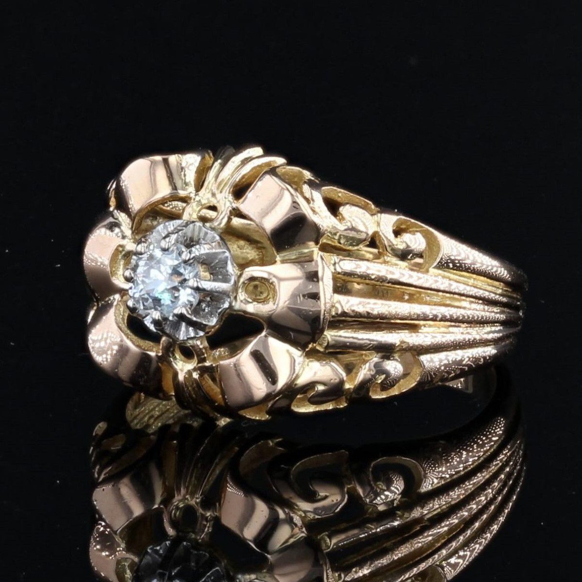 Vintage Openwork Gold And Diamond Ring-photo-4