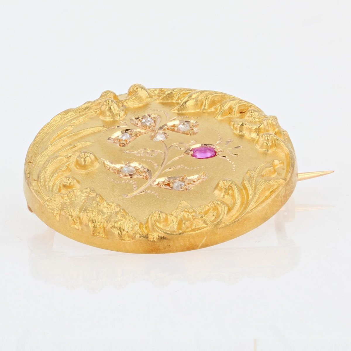 Broche En Or Jaune Au Décor Floral Rubis Diamants-photo-3