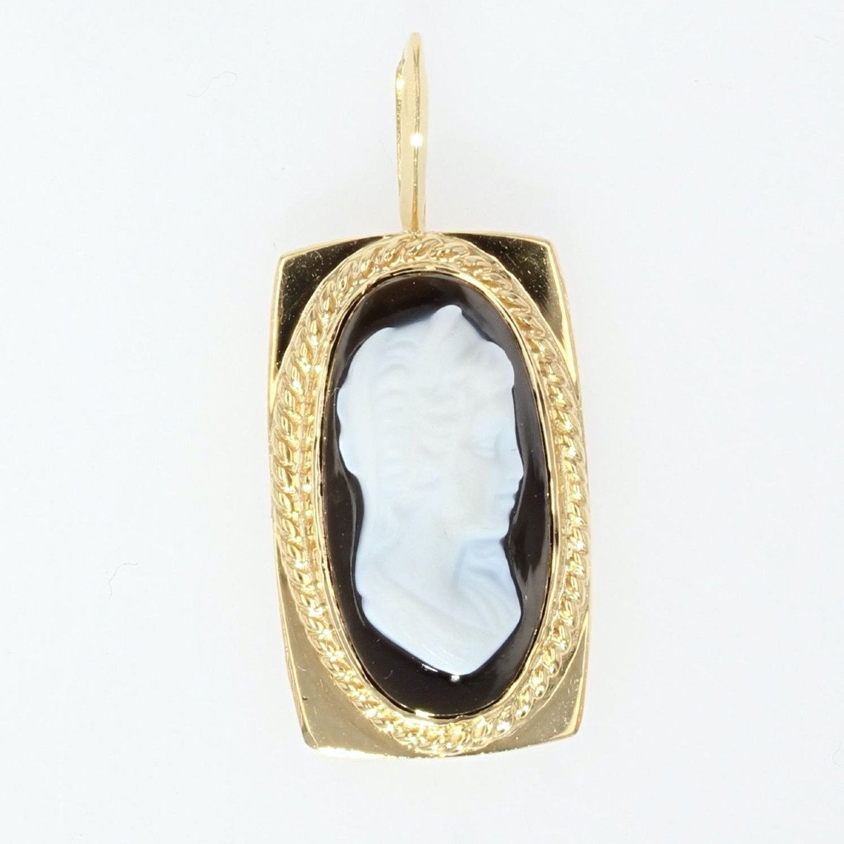 Pendant In Yellow Gold And Cameo On Onyx-photo-3