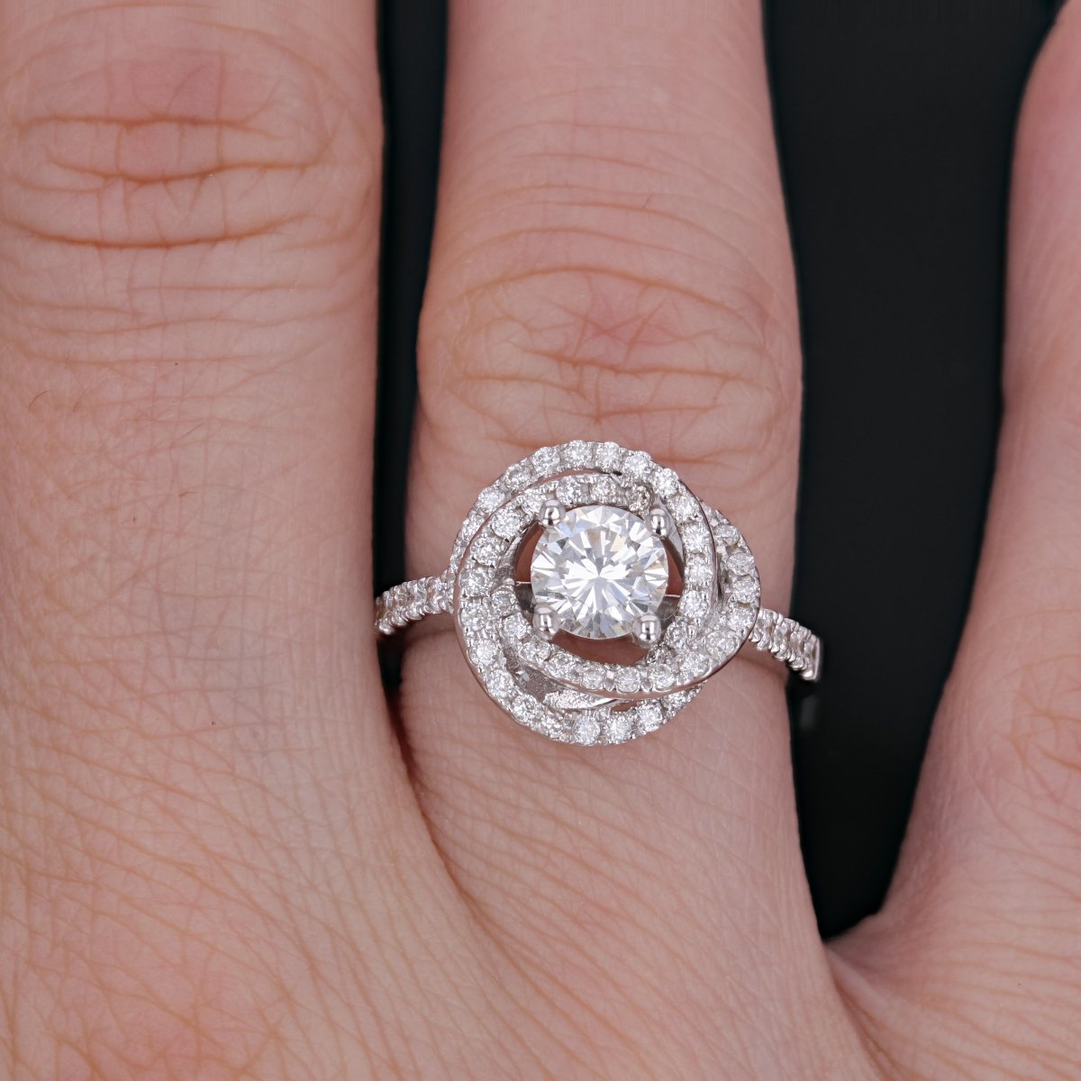 White Gold Flower Diamond Ring-photo-2