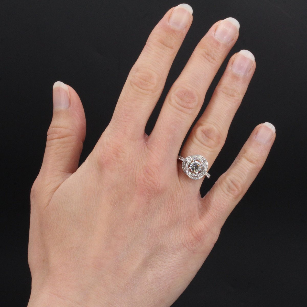 White Gold Flower Diamond Ring-photo-1