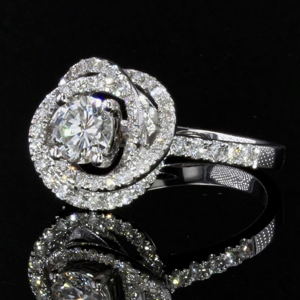 White Gold Flower Diamond Ring-photo-2