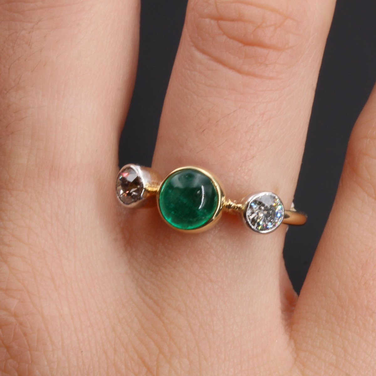 Emerald Cabochon And Diamonds Ring-photo-1