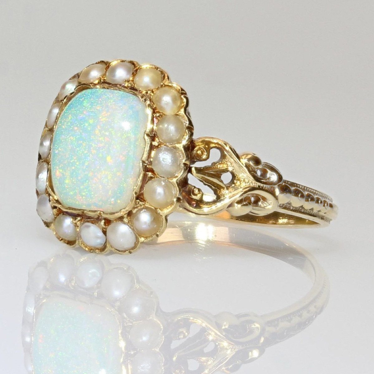 Opal Ring And Fine Pearls-photo-3