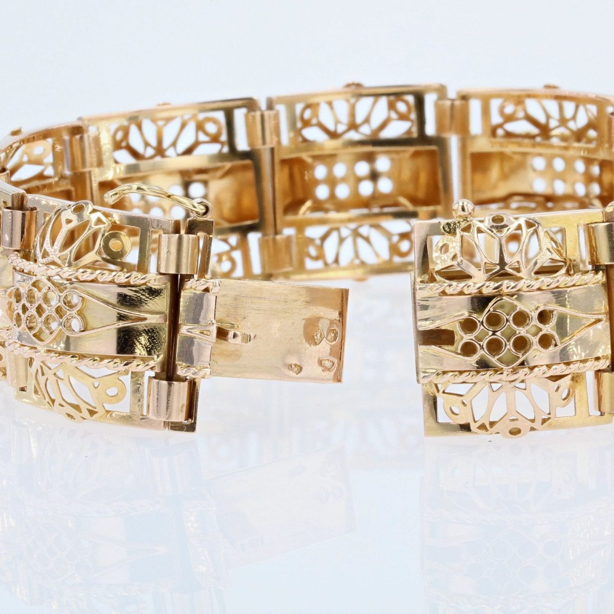 Openwork Vintage Gold Bracelet-photo-6
