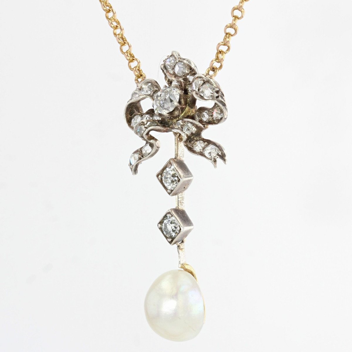 Old Diamond Knot And Fine Pearl Necklace-photo-3