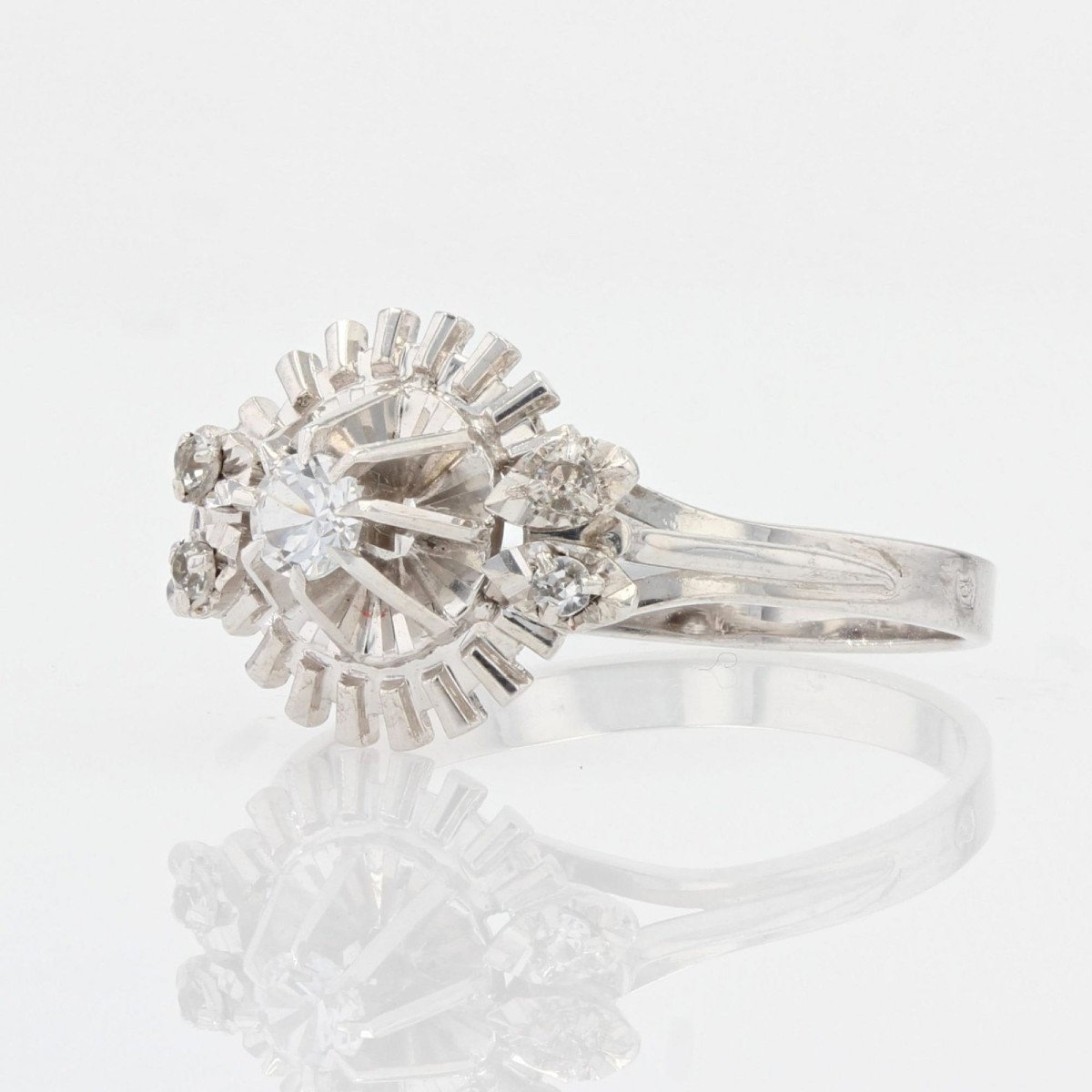 Retro White Sapphires Ring-photo-2