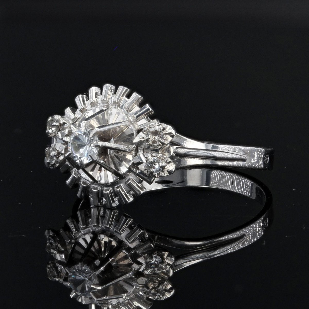 Retro White Sapphires Ring-photo-2