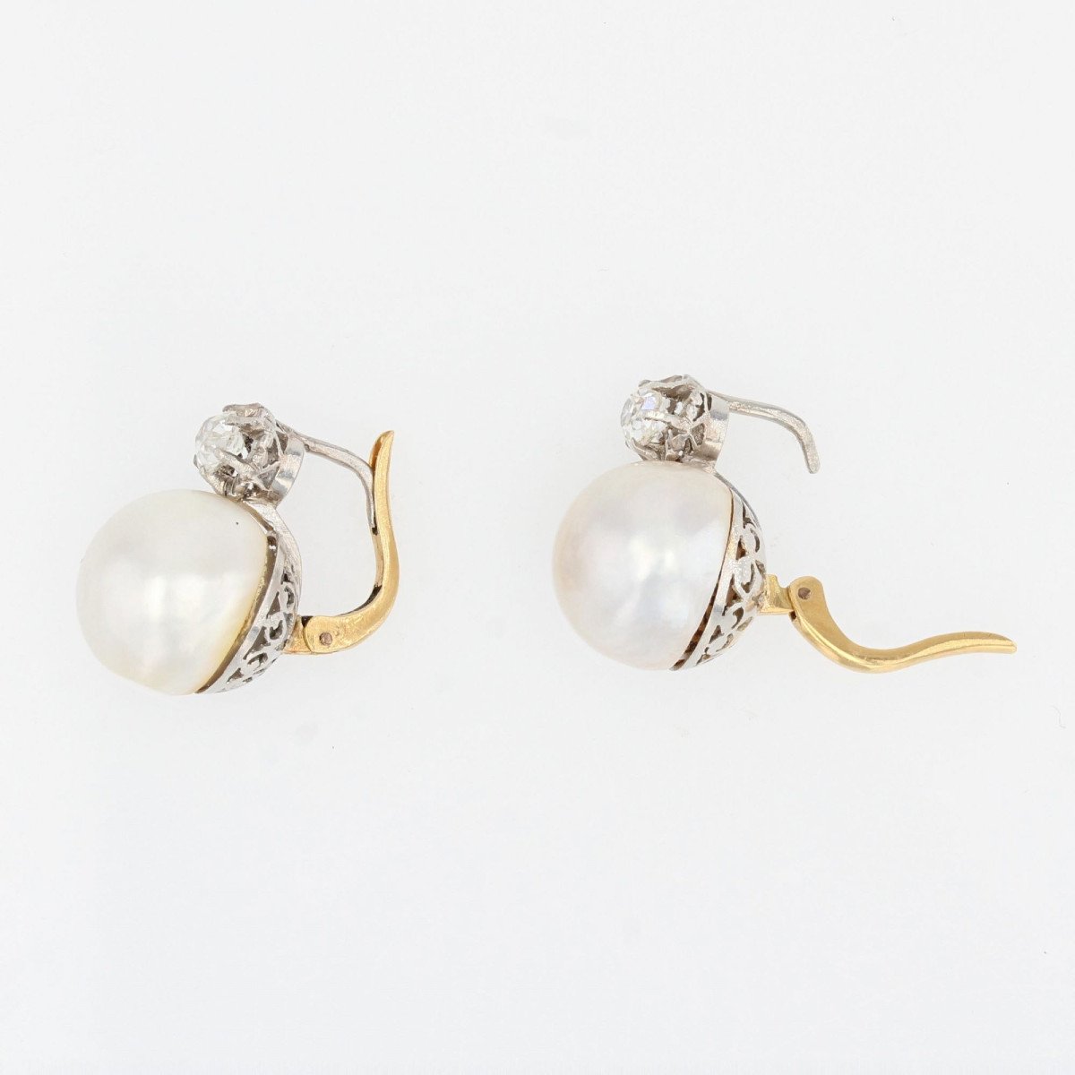 Boucles d'Oreilles Perles Mabé Et Diamants-photo-1