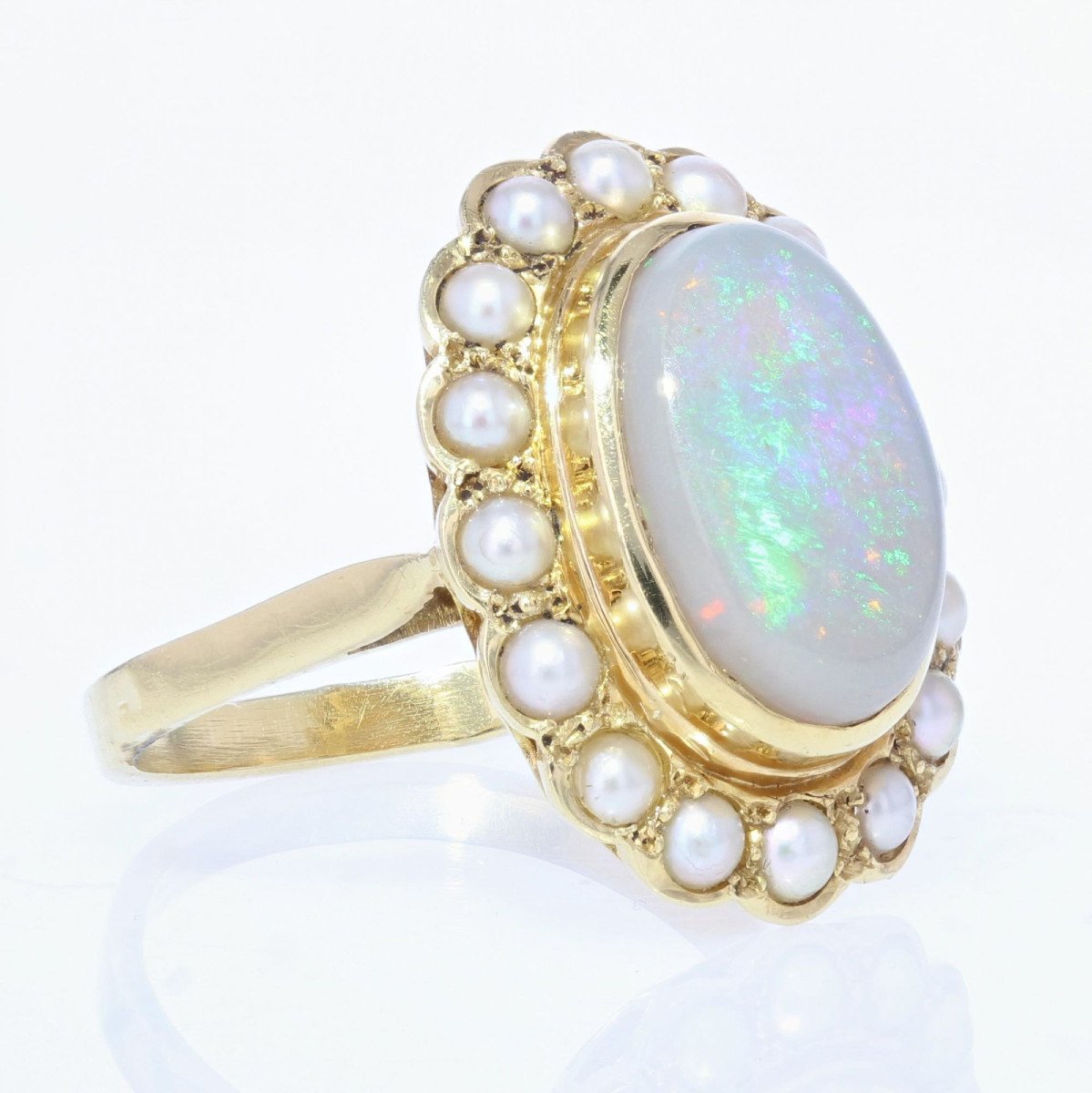 Opal And Pearl Ring On Yellow Gold-photo-5