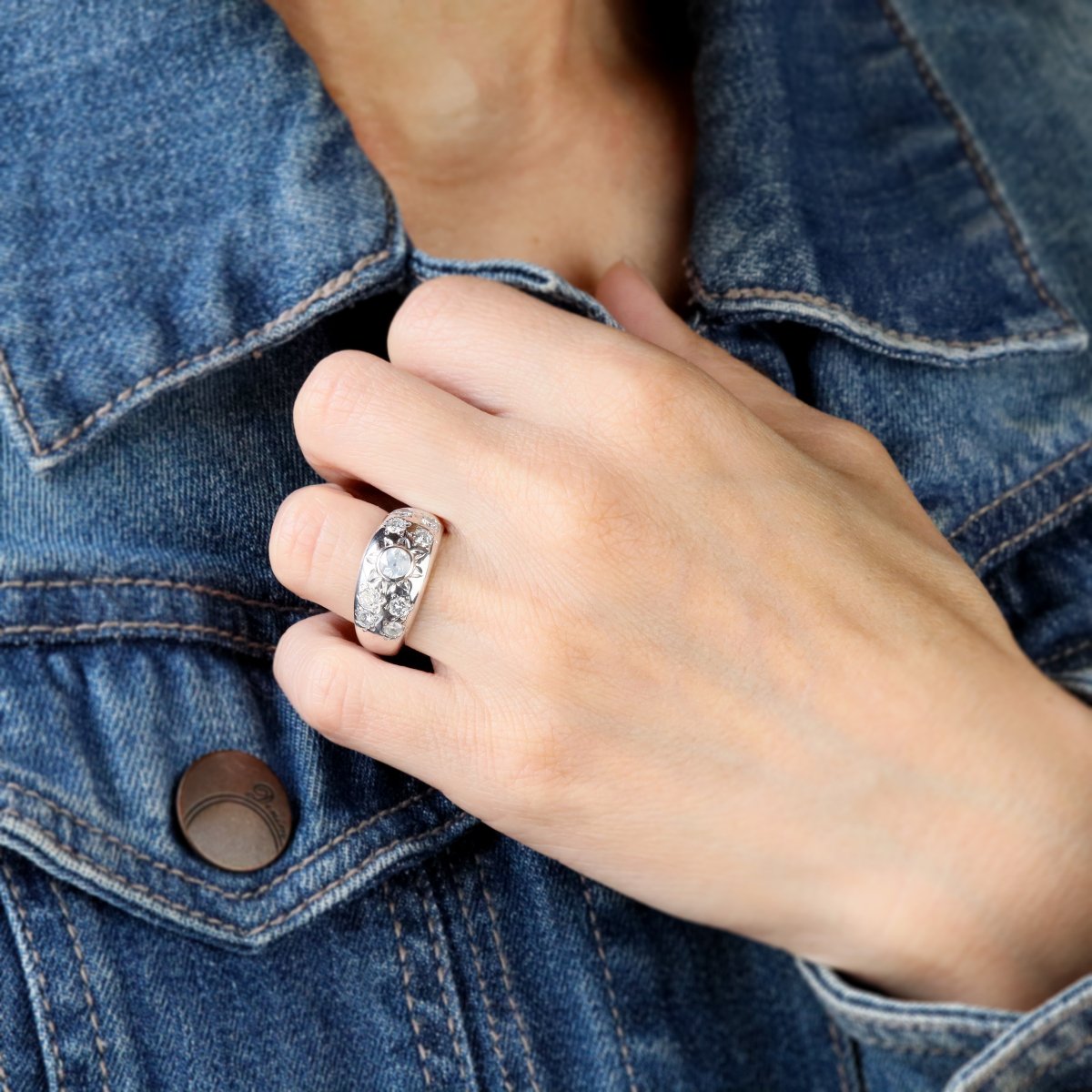 White Gold Diamond Bangle Ring-photo-1