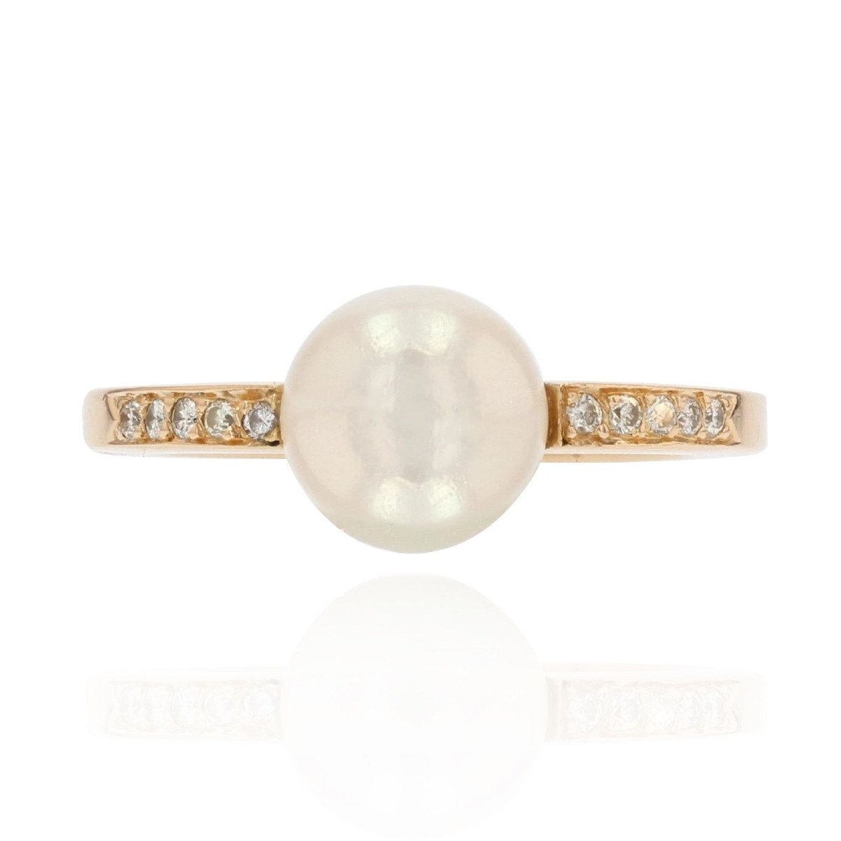 Flat pearl ring on sale