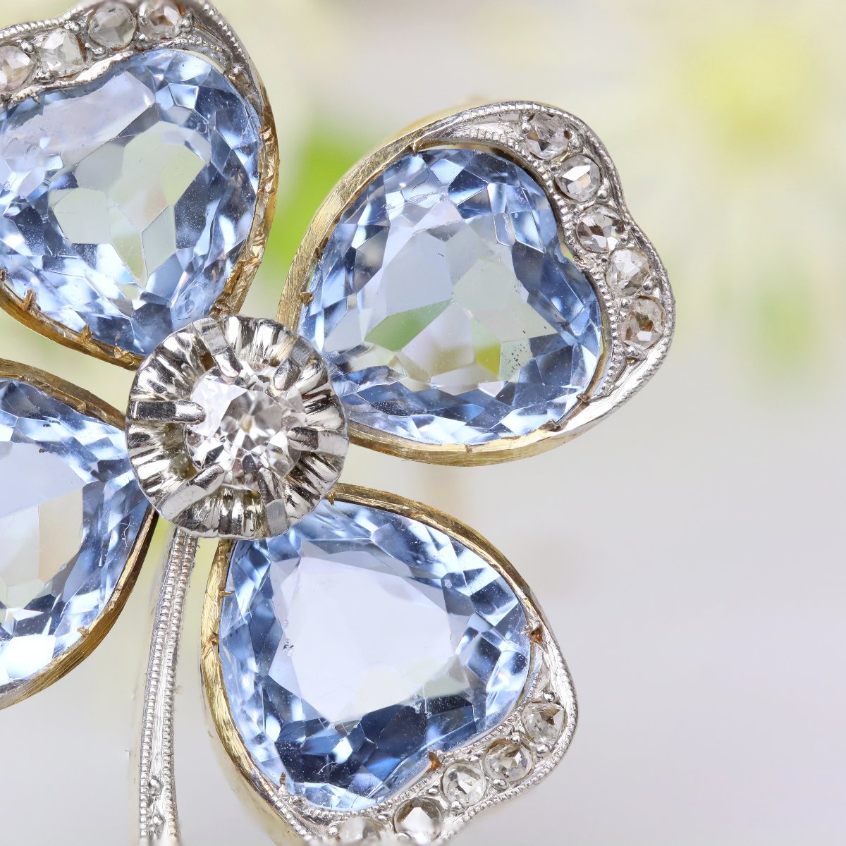 Old Brooch Clover Spinels And Diamonds-photo-2